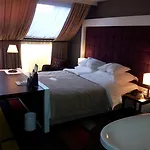 Otel Bristol Tradition And Luxury Rzeszow