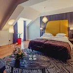 Bristol Tradition&luxury Hotel 5*