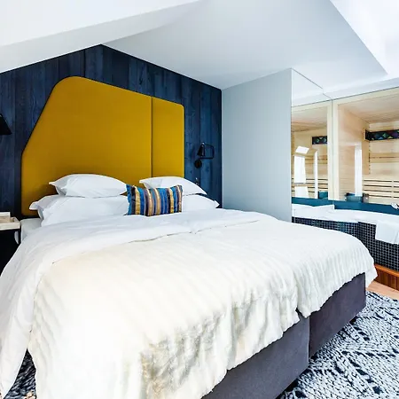 Bristol Tradition And Luxury 5* Жешув