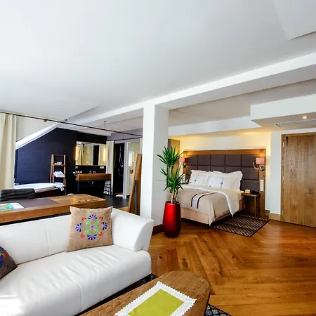 Bristol Tradition And Luxury