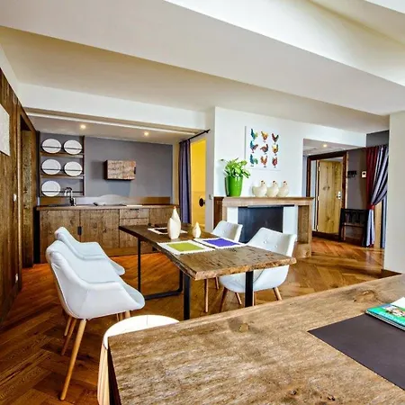 ホテル Bristol Tradition And Luxury 5*