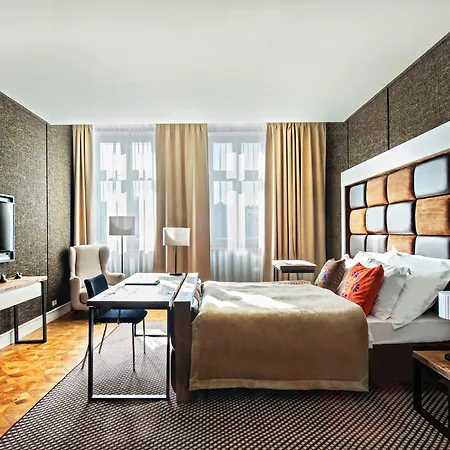 Bristol Tradition And Luxury Hotel