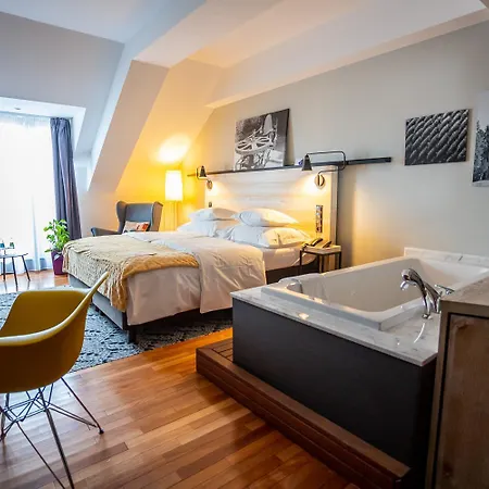 Bristol Tradition And Luxury Rzeszow
