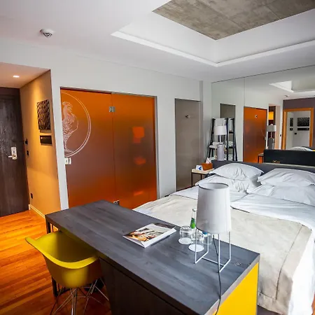 Bristol Tradition And Luxury 5* Ряшів