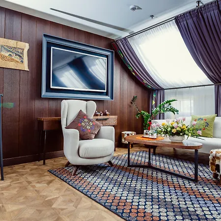 Bristol Tradition And Luxury Готель 5*