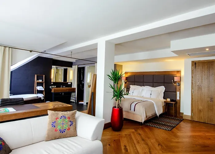 Bristol Tradition And Luxury