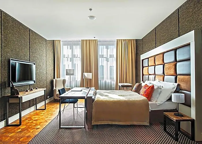 Bristol Tradition And Luxury