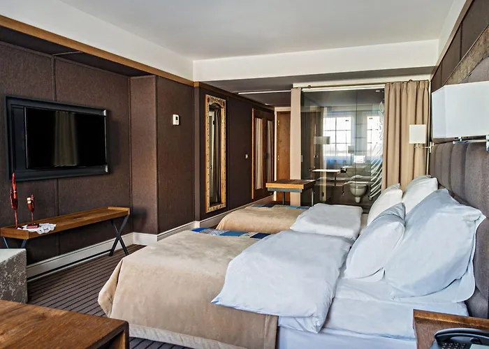 Bristol Tradition And Luxury