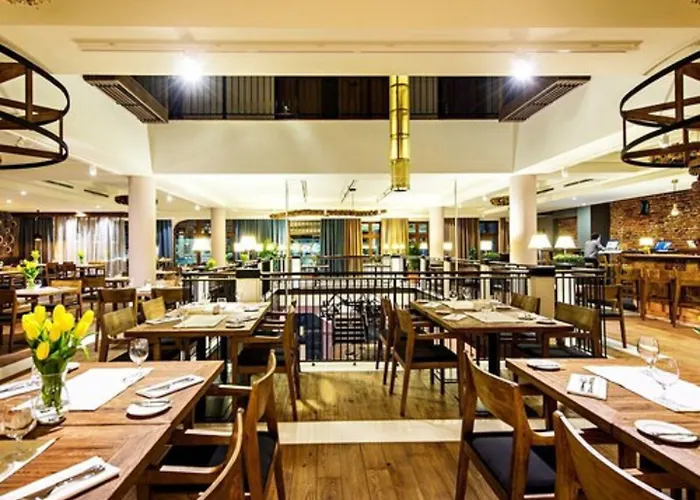 Bristol Tradition&luxury 5* Rzeszów